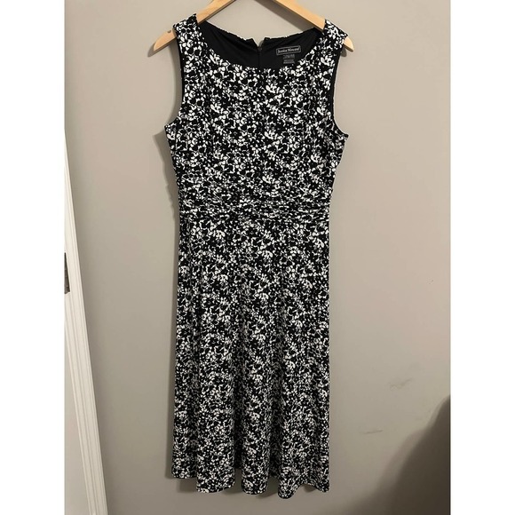 JESSICA H Black Sleeveless Dress Floral  - Size 8 - Picture 1 of 3